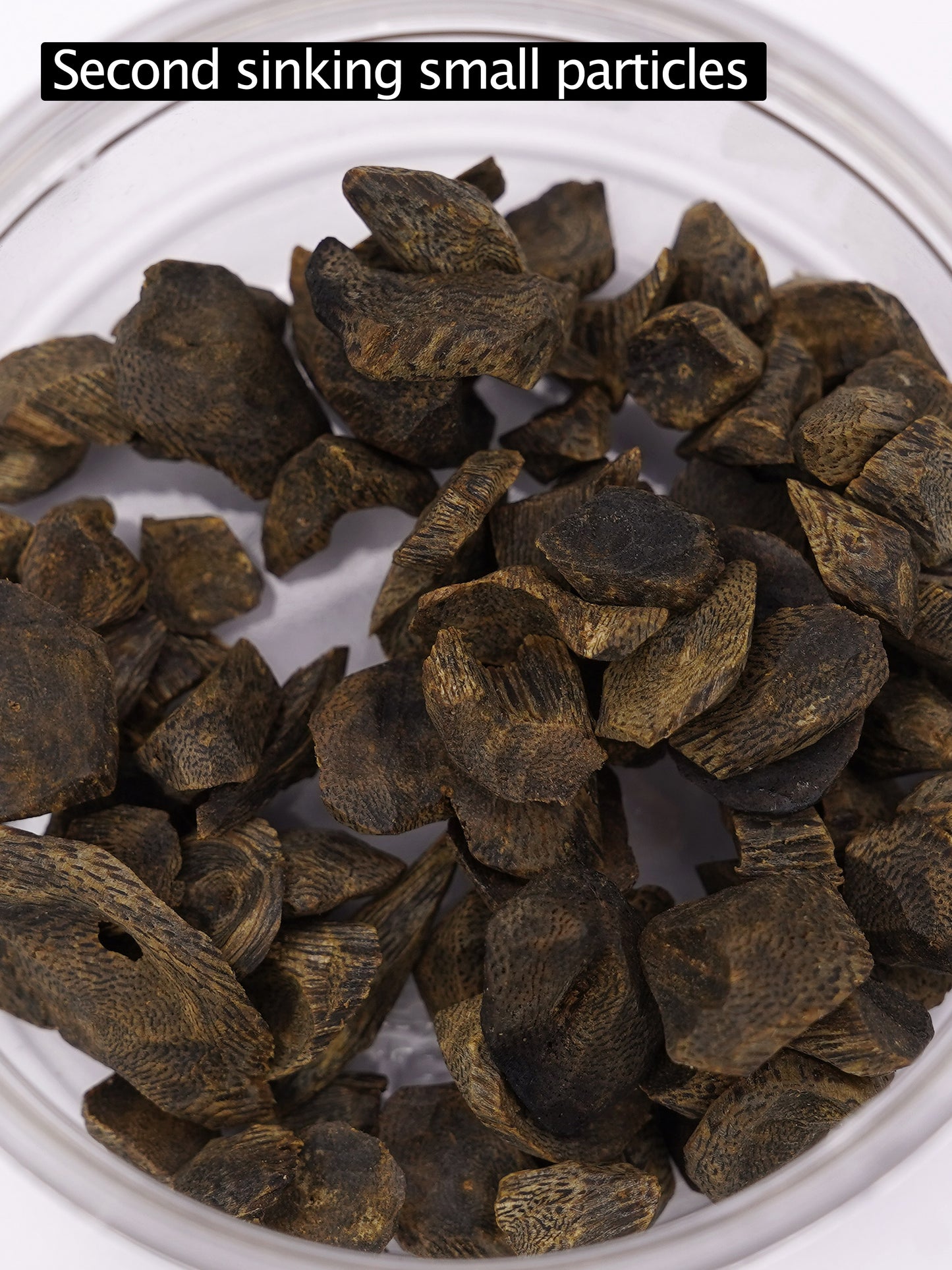 【Second sinking small particles of agarwood】Qinan raw materials | AAAA Super quality | Natural incense made from aged oil and fat | Charcoal fumigation to help sleep and soothe the mind | Aromatic wood chips | Relaxation and meditation |【EXW】