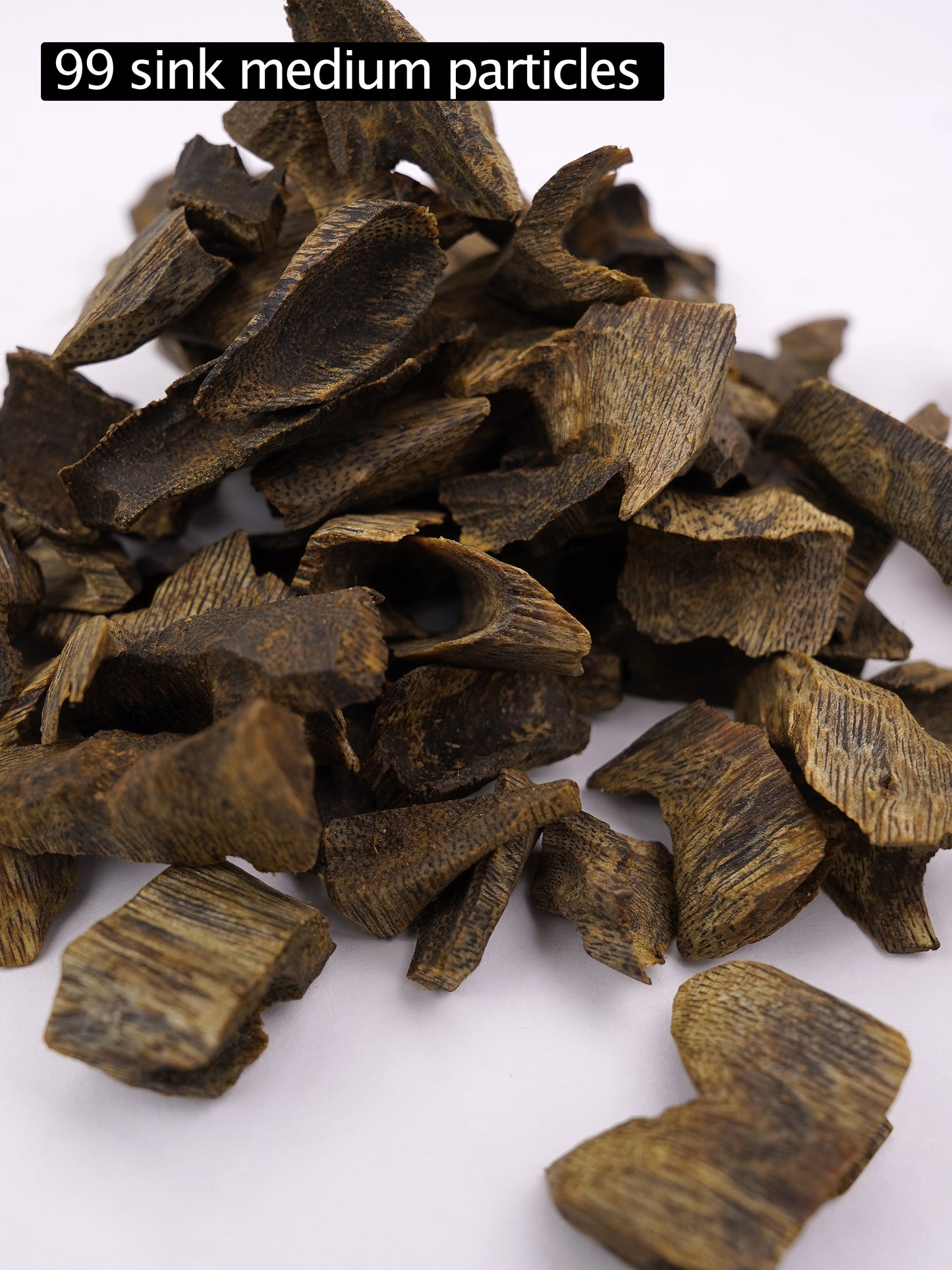 【99 sink medium particles of agarwood】Qinan logs | A quality | Agarwood chips | High oil content | Natural incense | Aromatherapy helps sleep and calms the mind |【EXW】