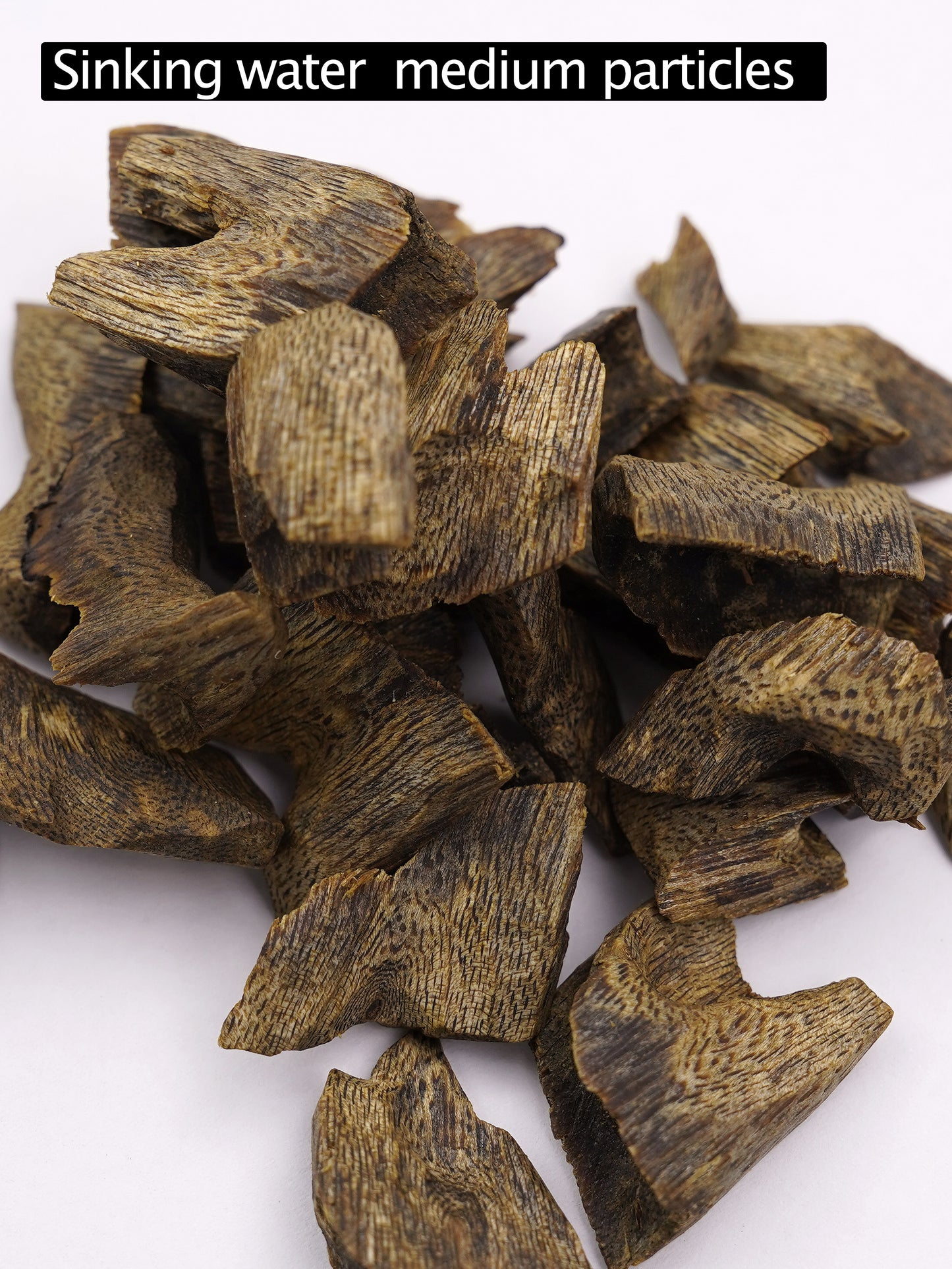 【Sinking water medium particles of agarwood】Agarwood raw material has high oil content | AAA Super quality | Rich incense | Remaining fragrance after burning | Aromatic wood chips | Relaxation and meditation |【EXW】