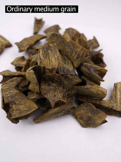 【Ordinary medium grain of agarwood】Qinan raw materials | Agarwood raw materials have high oil content | Rich incense | Remaining fragrance after burning |【EXW】