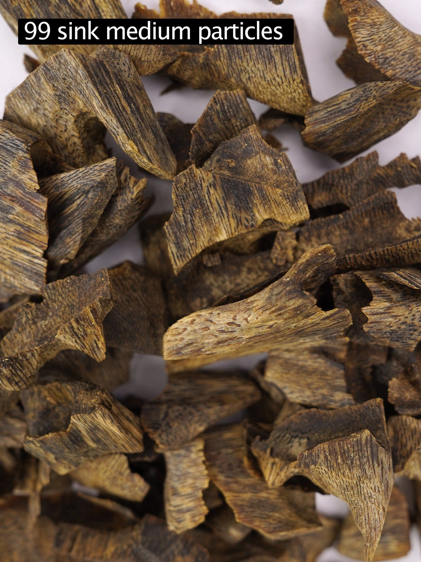 【99 sink medium particles of agarwood】Qinan logs | A quality | Agarwood chips | High oil content | Natural incense | Aromatherapy helps sleep and calms the mind |【EXW】